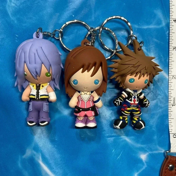 Kingdom Hearts - Mystery Bag Keychains - Sora, Kairi & Riku - The Destiny  Trio - Picture 2 of 7